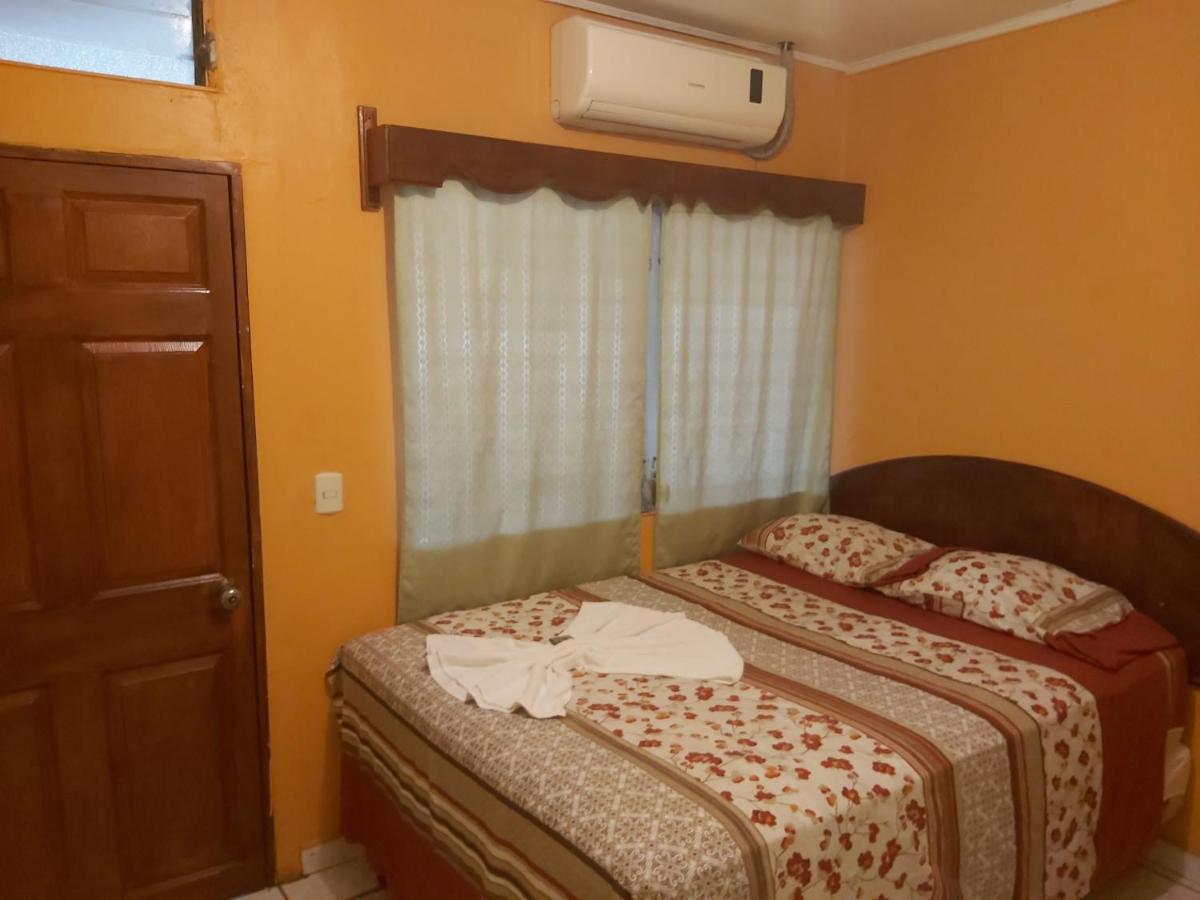 Mados Hotel Tamarindo Choluteca Eksteriør billede